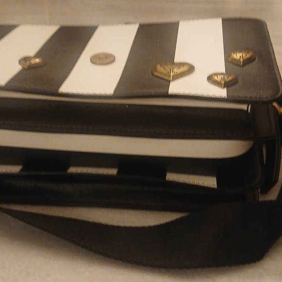 Versace Crossbody - Picture 9 of 10